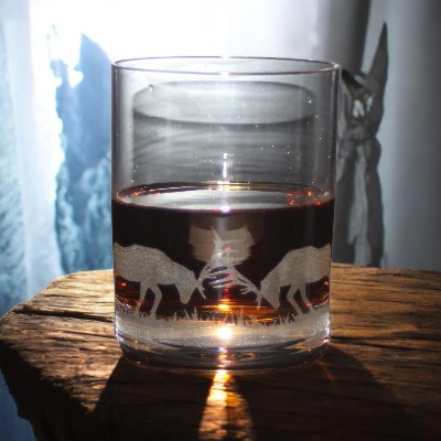 graviertes Whisky-Rum-Glas mit Motiv "die Brunft, 2 Hirsche "