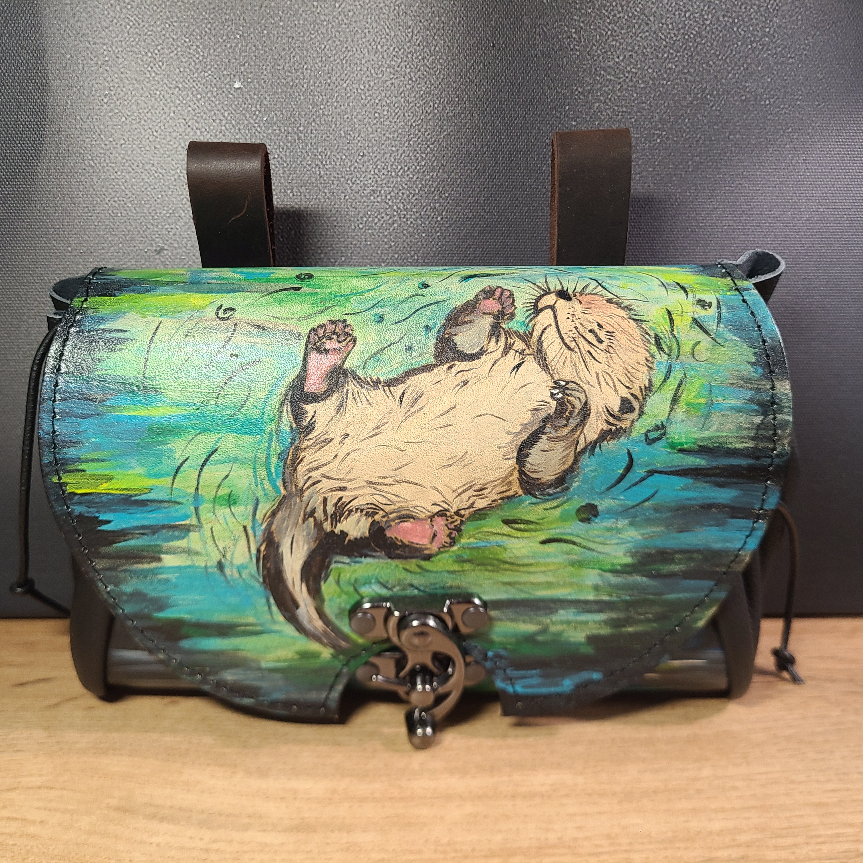 Exklusive Leder Gürteltasche Babyotter