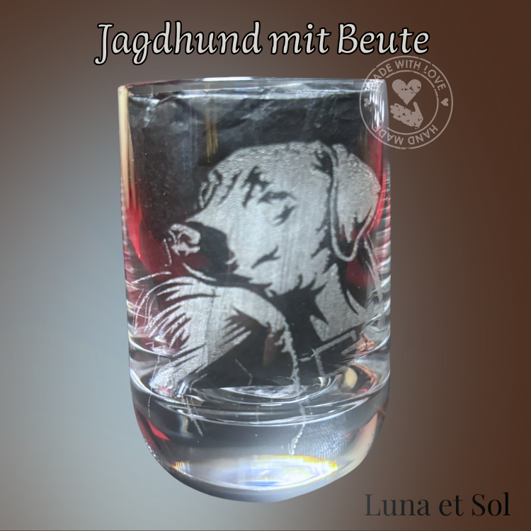 Shot Glas „Jagdhund mit Beute“ – Treue & Instinkt im Kristallglas